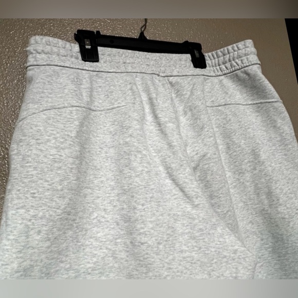 Lululemon Scuba High-Rise Cropped Joggers Activewear Yoga Workout Loungewear Gym - Picture 10 of 14